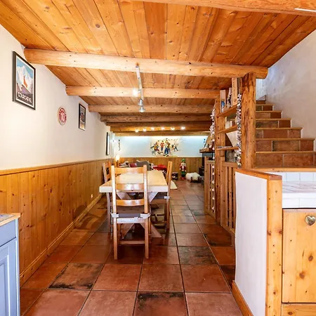 Le Persan 10 Pl Chalet