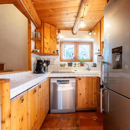 Le Persan 10 Pl Chalet *