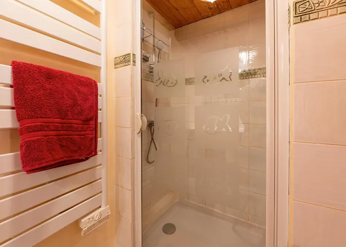 Le Persan 10 Pl شاليه *